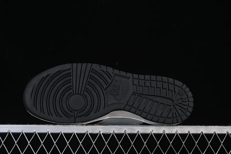 All Categories Nk SB Dunk Series Nk SB Dunk Low High-end Customized Low-top Shoes Nike SB Dunk Low "Just Do It" Straps Anniversary High-end Customized Low-top Casual Shoes BB0515-090
